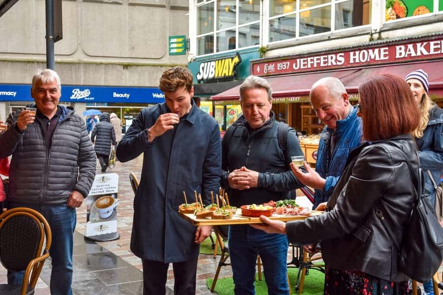 Belfast: Food Tour with 10+ Tastings of Bread, Beer, Seafood - Irish stew and the problem of being too full