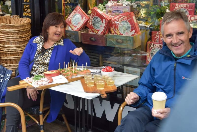 Belfast: Food Tour with 10+ Tastings of Bread, Beer, Seafood - Starting with chocolate, soda bread, and sausage