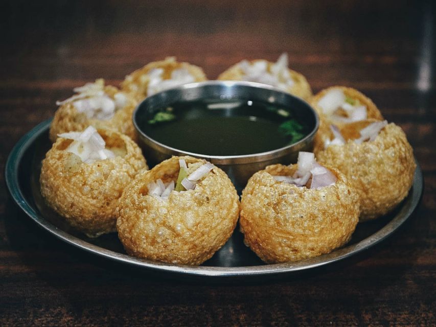 Bengali Nights Kolkata Food Tour with 13+ Tastings - Prawn kabiraji and a peaceful walk through old streets