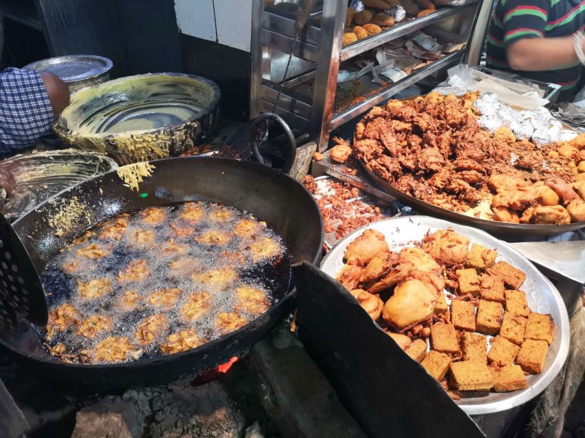 Bengali Nights Kolkata Food Tour with 13+ Tastings - What the $40 price really covers