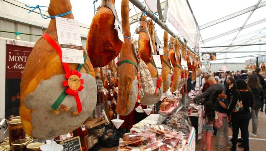 Biarritz: Culture and Food Walking Guided Tour - Timing, weather, and what to bring