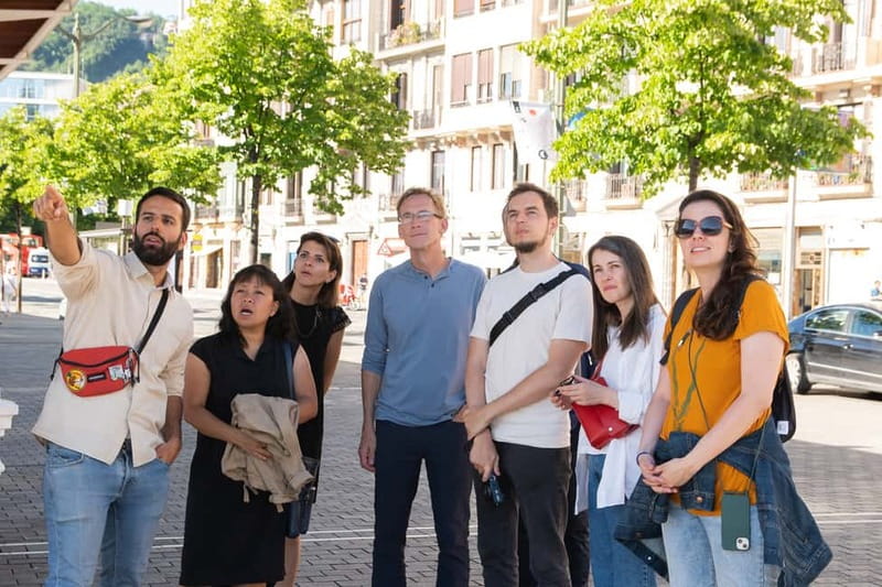 Bilbao: Basque Food Tour and Wine Tasting with Guide - Starting at the Biscay Council Hall