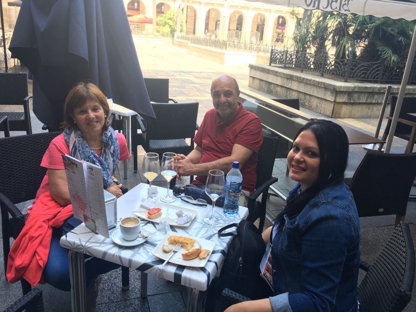 Bilbao: Gastronomic and Cultural Walking Tour with Tastings - The guide can make or break the experience