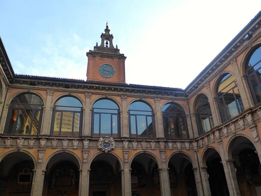 Bologna: Audio-Guided Archiginnasio Visit with Food Tasting - The galleries, inscriptions, and academic pride