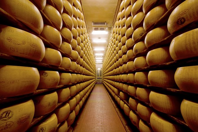 Bologna Food Experience: Factory tours & Family-Style Lunch - Watching Parmigiano Reggiano take shape
