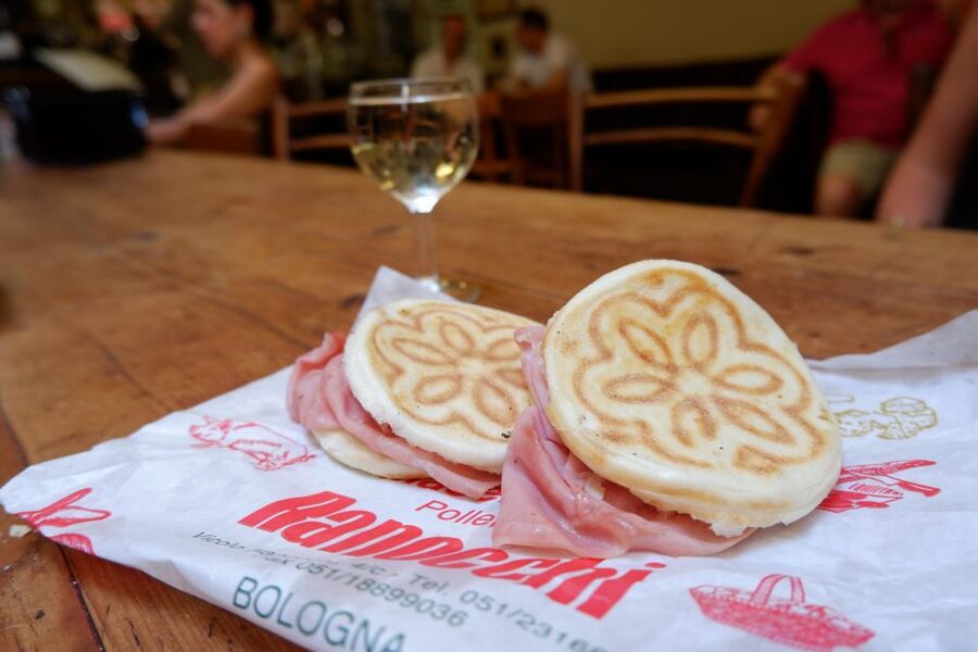 Bologna: Guided Food Markets Tour - Food choices, dietary needs, and spending