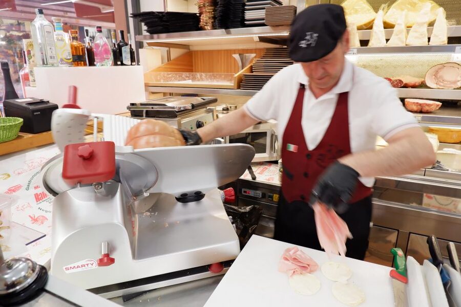 Bologna: Guided Food Markets Tour - Who will enjoy this two-hour walk most