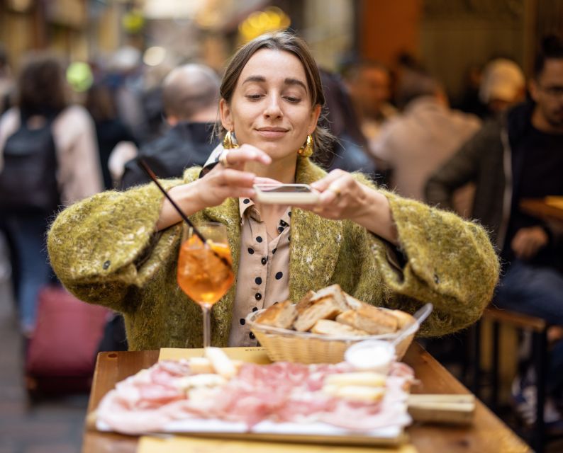 Bologna: Self-Guided Food Tasting Tour with Vouchers - How long should you plan for the route?