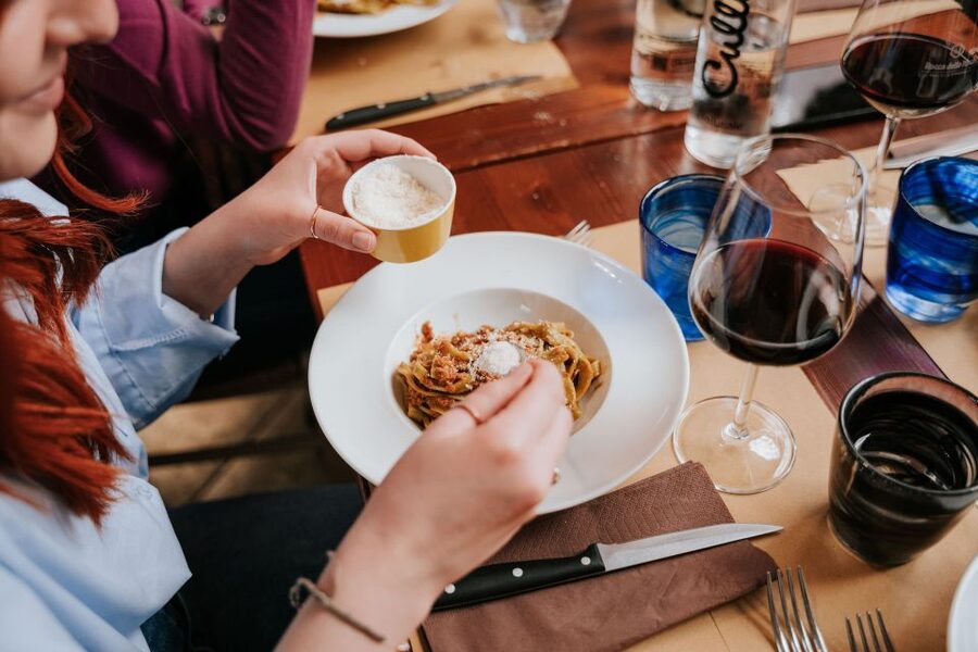 Bologna: Tastes and Traditions Food Tour with Market Visit - Osteria del Sole and Bologna’s indoor picnic