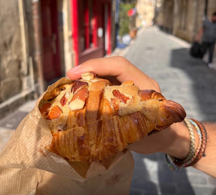 Bordeaux: Chocolate and Pastry Food Tasting Tour - Why the guide makes the difference