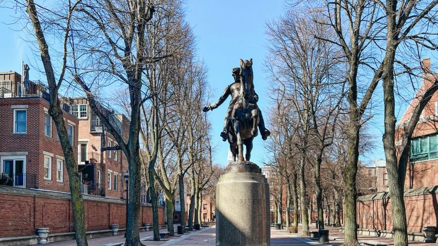 Boston: North End & Little Italy Food Tour with Local Dishes - The 3-hour route and its extra seafood