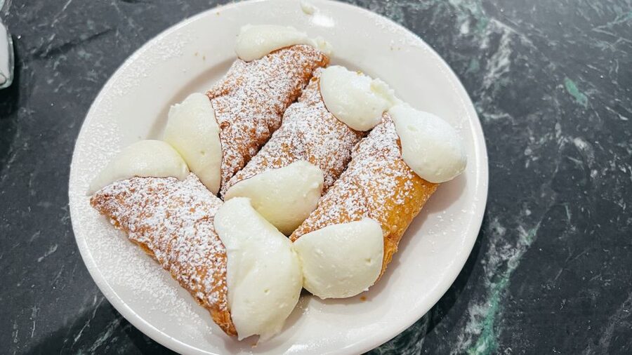 Boston: North End & Little Italy Food Tour with Local Dishes - Guides who make the history work