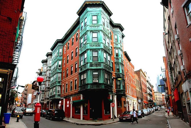 Boston Pizza Lovers Food and History Walking Food Tour - Key details to know before you book