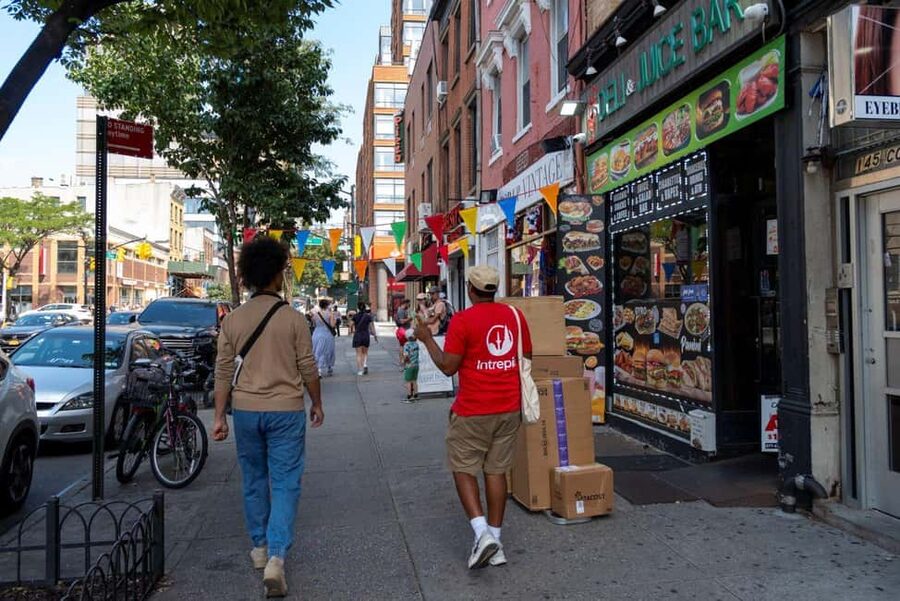 Brooklyn Food Tour of Mom-and-Pop Culinary Gems - Key points at a glance