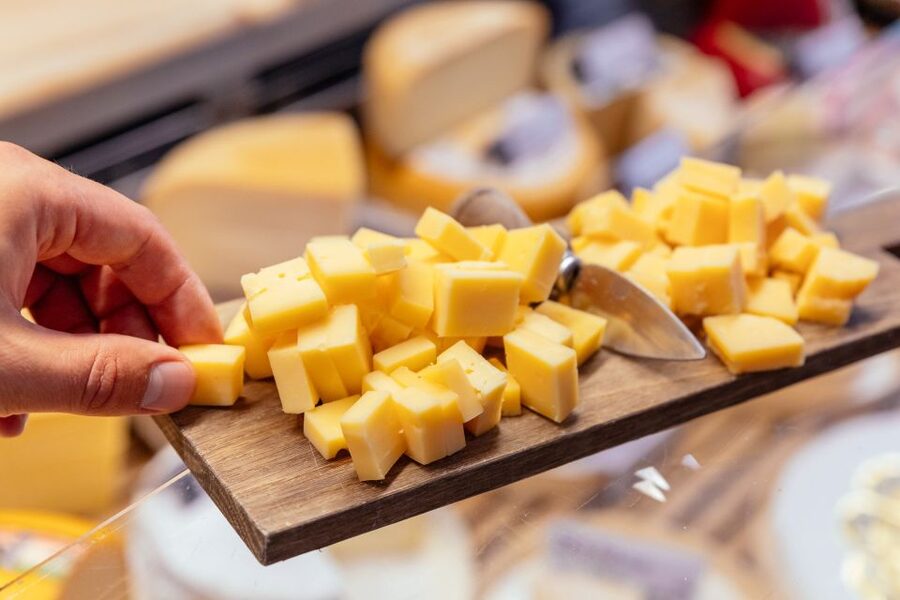 Bruges: Private Food Tour – 10 Tastings with Locals - Key points at a glance