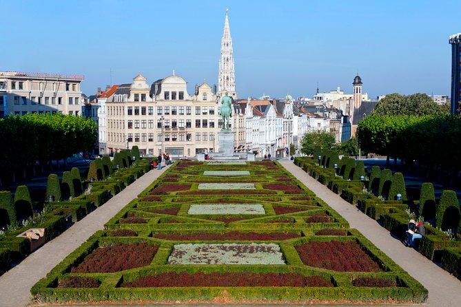 Brussels All In Tour : Belgian food, chocolate, beer, sightseeing - Place Sainte-Catherine and the Belgian lunch