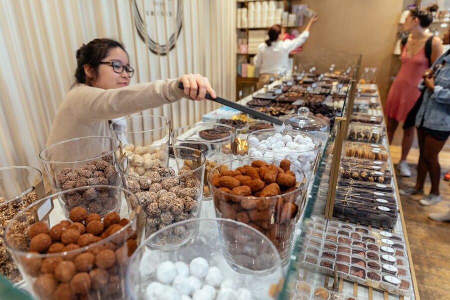 Brussels: Private Food Tour – 10 Tastings with Locals - Brussels’ Impasses and Smaller Passages
