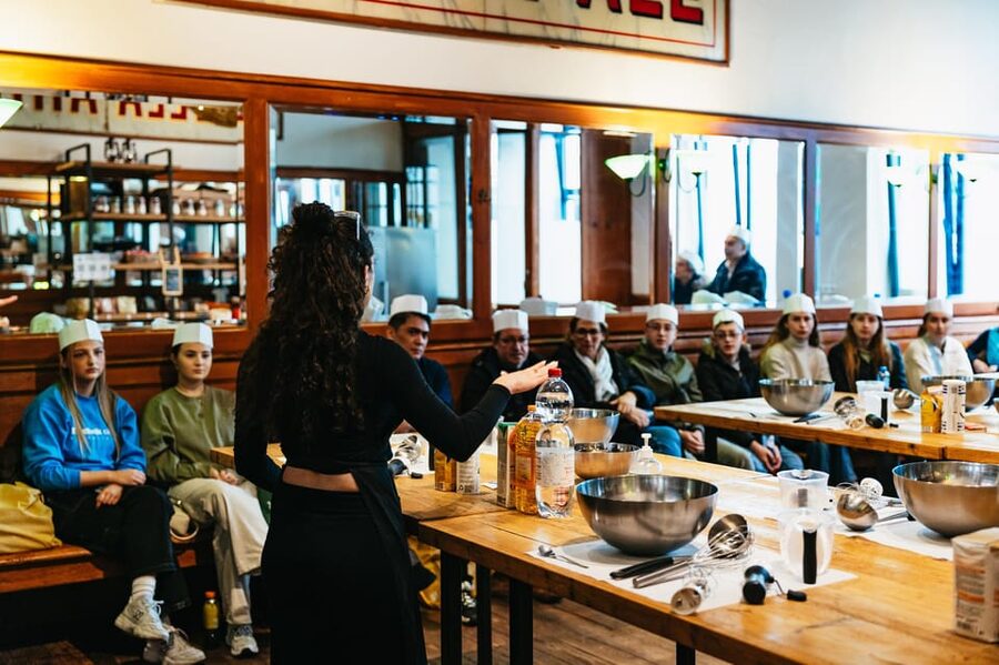 Brussels: Waffle Making Workshop - All You Can Eat - The drawbacks to keep in mind