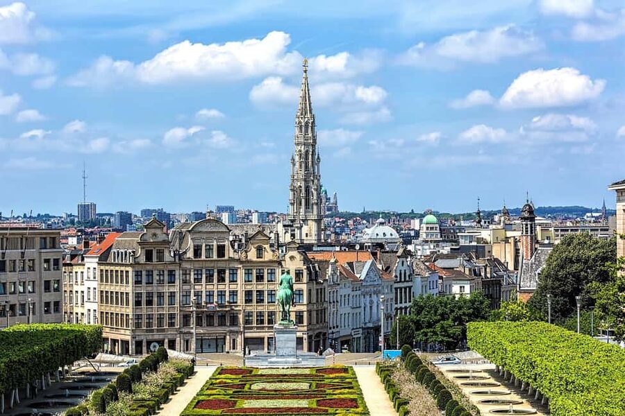 Brussels: Walking Food Tour with Chocolate, Beer, & Waffles - Who will get the most from this walk?