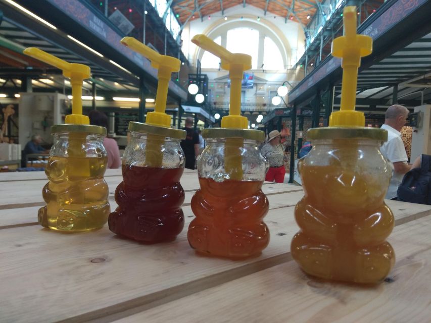 Budapest: Central Market Hall Guided Food Tour with Tastings - Who will enjoy this German-language tour