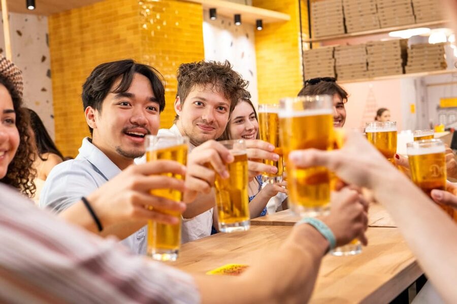 Budapest: Guided Food Tour with Wine, Beer, and Shots - Street food in Budapest’s party district