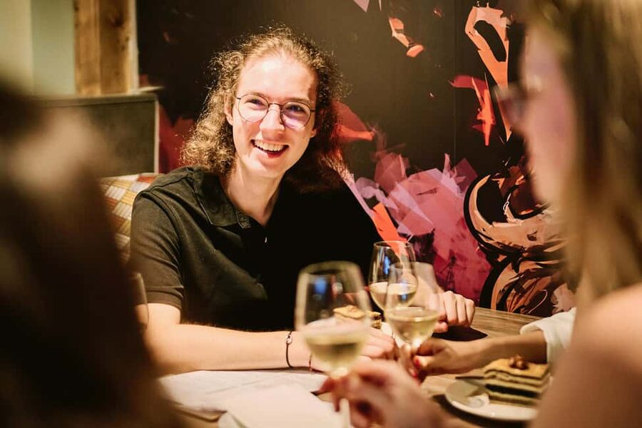 Budapest: Guided Street Food Tour with Sweet Wine - Flódni and the question of dessert