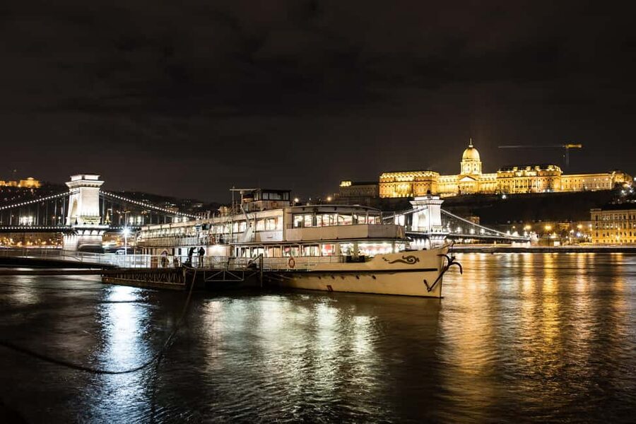 Budapest: New Year's Eve Party Cruise with Food & Live Show - Rajkó Ensemble folk music and dancing