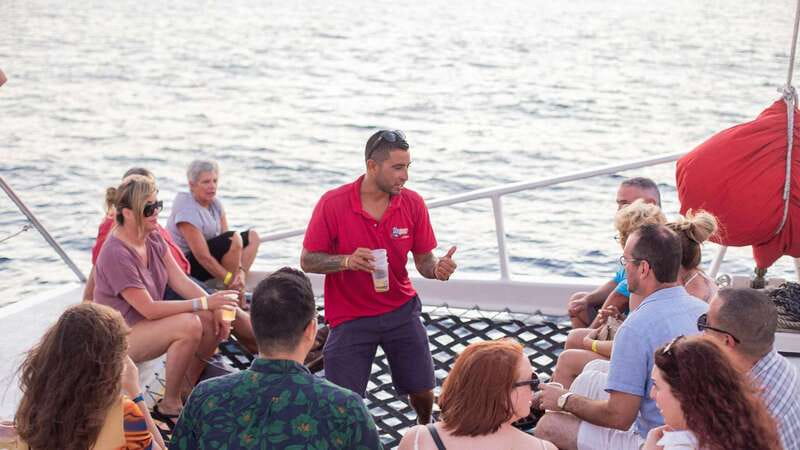 Cabo San Lucas: 2 Hour Sunset Cruise with Food and Wine - Jazz, Wine, and a Simple Dinner of Appetizers