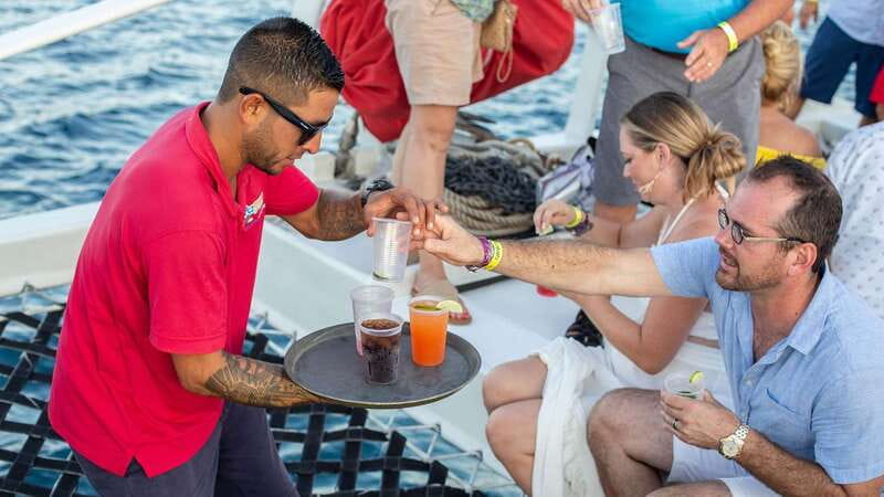 Cabo San Lucas: 2 Hour Sunset Cruise with Food and Wine - Who Will Get the Most From This Cruise?