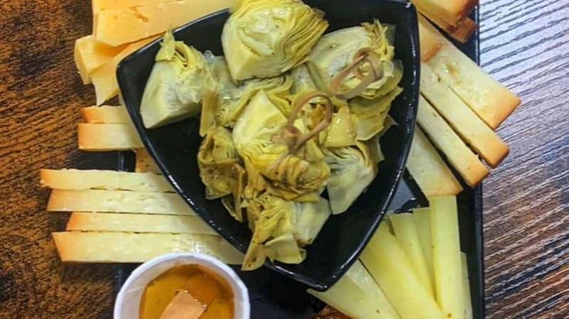 Cagliari: Food and Wine Tasting Experience - Starting at BinuShop beside I Mulini shopping mall