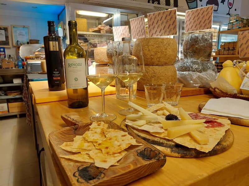 Cagliari: Taste Sardinia with a Full Meal Food Tour - First tastes: Sardinian pastries and local snacks