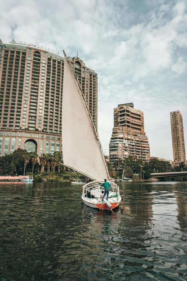 Cairo: Sunset Felucca Ride and Food Tour With Private Guide - What the $101 price really covers