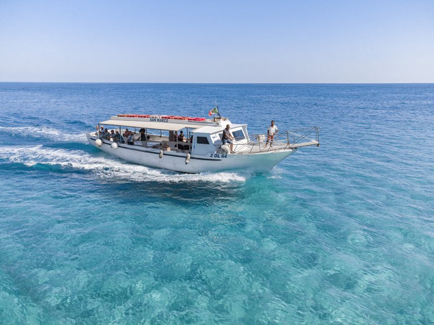 Cala Gonone: Gulf of Orosei Cruise with Food and Swimming - What the first coastal miles are like