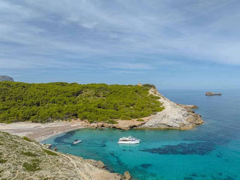 Cala Rajada: Boat Excursion with Drinks and Food - Following Mallorca’s East and Northeast Coast