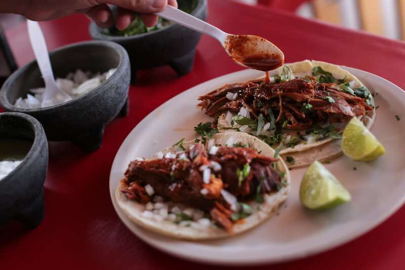 Cancún: Street Food, Local Market and Urban Art Tour - Stop three: Av Yaxchilán 522