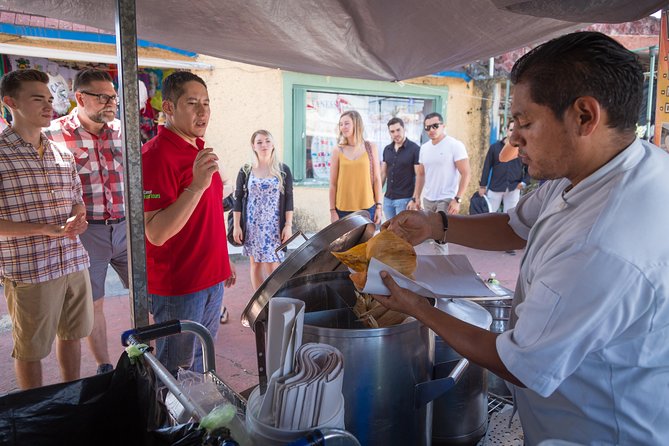 Cancun Street Food Tour with Food Stalls, Local Market and Murals - Stop three: Lonchería El Pocito for Yucatecan flavor