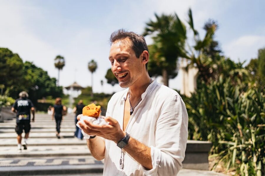 Catania: Guided Street Food Walking Tour - Piazza Duomo, selz and the city’s grand center