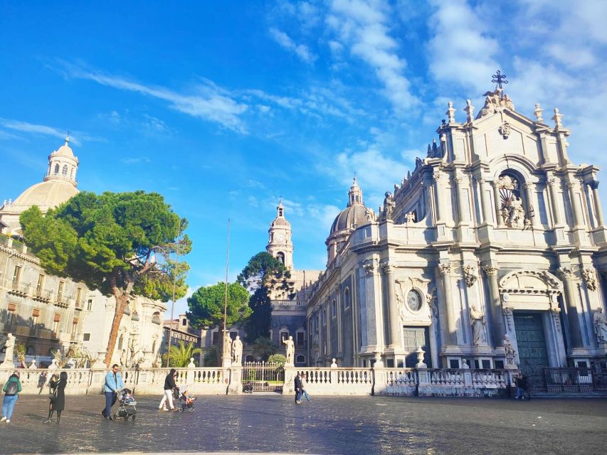 Catania Street Food Tour: Fish Market & City Centre - Catania’s centre between the food stops