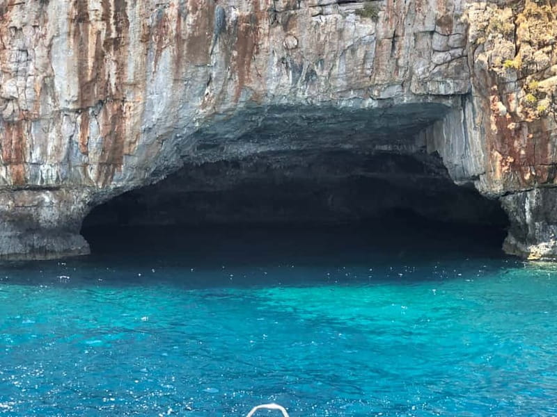 Chania: Private Cruise with Sup Food & Unlimited Drinks - Cliffs, caves, and a chance to spot dolphins