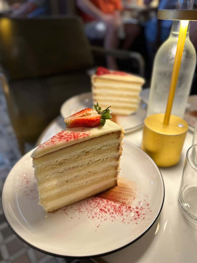 Charleston: Downtown Culinary Walking Tour - Who should book this Charleston food tour