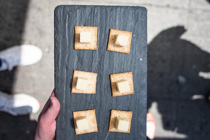 Chef Guided Food Tour of Pike Place Market - Beecher’s Handmade Cheese and the famous mac and cheese