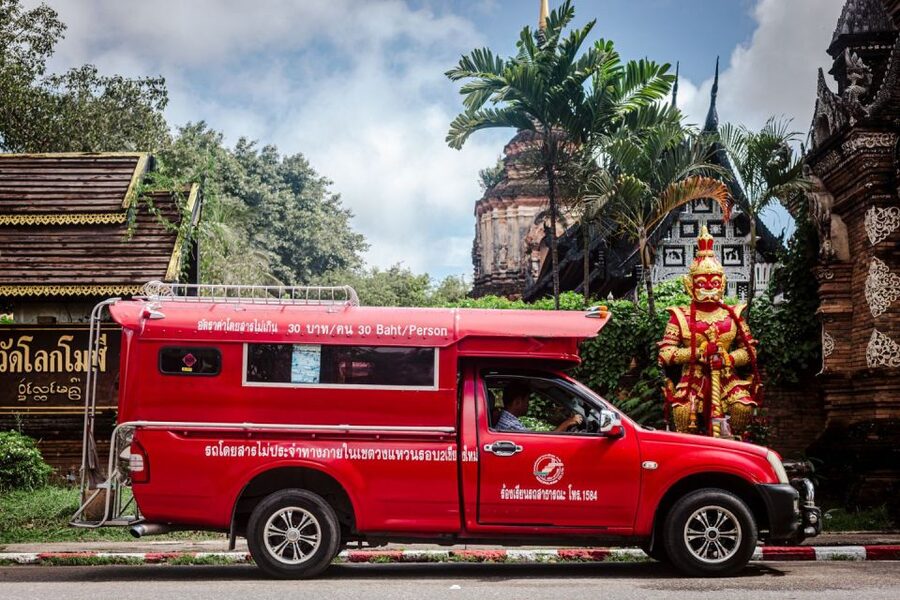 Chiang Mai: Food Tour by Songtheaw Truck with 15+ Tastings - Wat Lok Molee is the starting point