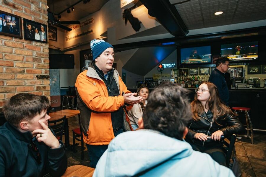 Chicago: Classic Food & Walking Tour with Free Bike or Kayak - Is $84 a fair price?