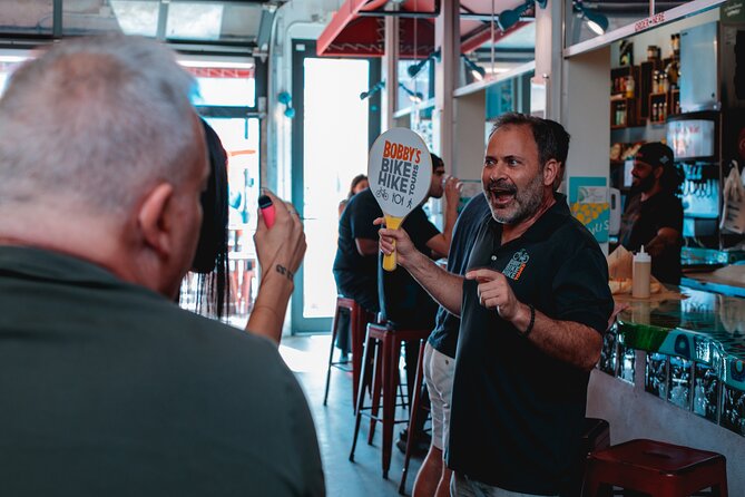 Chicago Favorites Ultimate Food and Walking Tour - The Loop, river, and architecture between bites