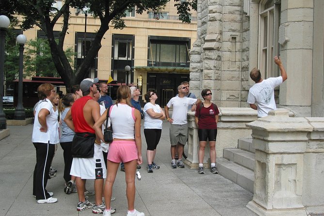 Chicago Favorites Ultimate Food and Walking Tour - The included bike or kayak rental