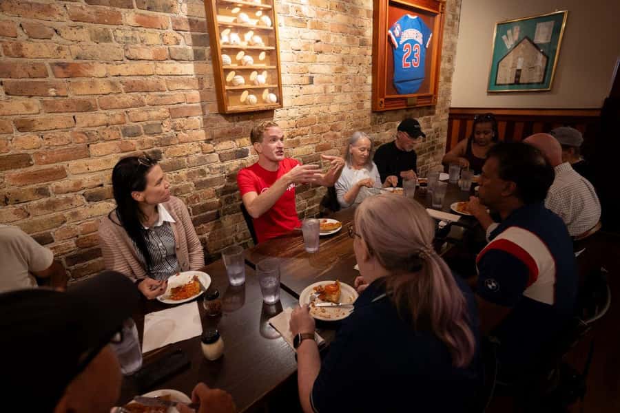 Chicago: The Ultimate Foodie Walking Tour with Tasty Stops - Why these three Chicago foods belong together
