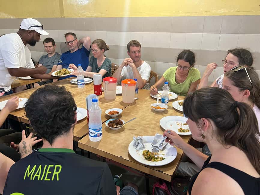 Colombo: Tastiest Local Food Tour by Tuk-Tuk Meals Included - The final sweet course