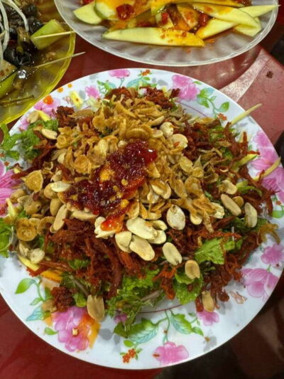 Da Nang City Street Food Private Tour With Local Students