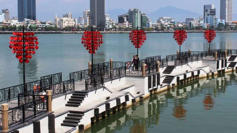 Da Nang: Culinary Tour by Night - Starting With Seafood and Nhau Culture