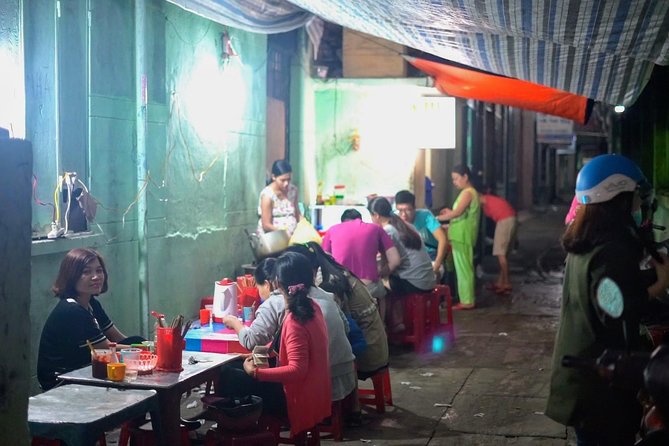 Da Nang Evening Food Tour - Barbecue, seafood, and savory street food